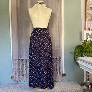 Cute '90s floral maxi skirt Size Medium VINTAGE STUDIO navy pink flowers midi